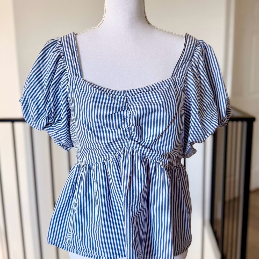 Old Navy Blue and White Puffed Sleeve Peplum Top